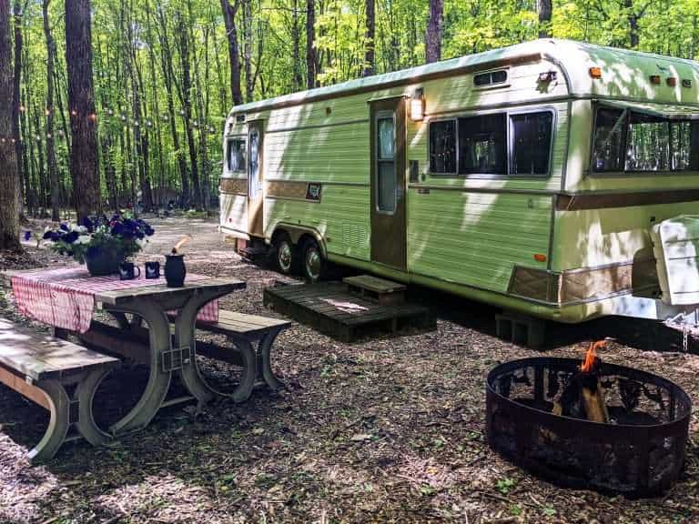 #3 – 1972 Holiday Rambler Vintage Camper