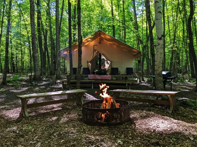 #10 – 1920s Capone’s Luxury Tent (A-Frame Style)